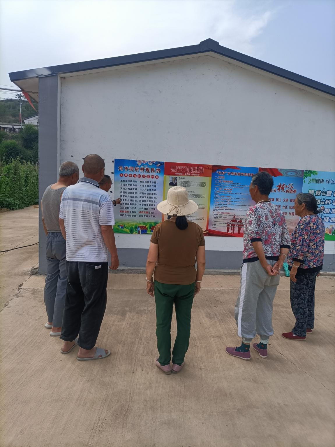 Pg电子平台：区委社工部：弘扬时代新风组织开展移风易俗宣传活动(图2)