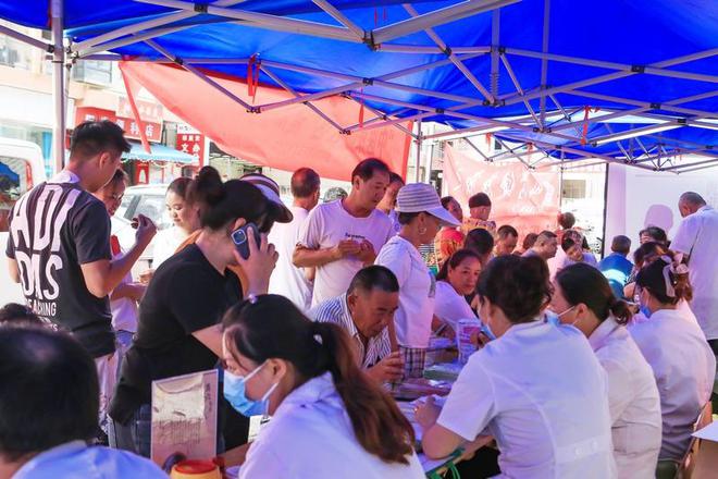 南明区云关乡：中医药服务进社区为群众健康“加码”