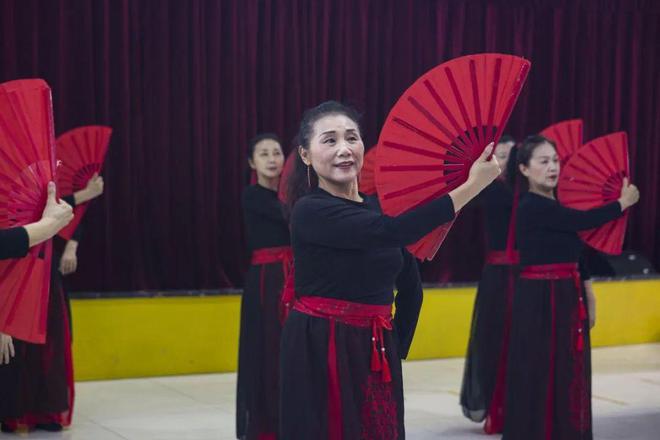 Pg电子：引导市民积极健身科学健身他们是执着梦想的社会体育指导员
