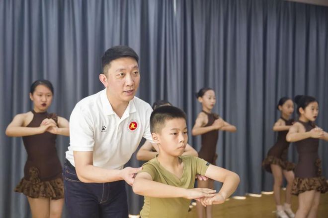 Pg电子：引导市民积极健身科学健身他们是执着梦想的社会体育指导员(图2)