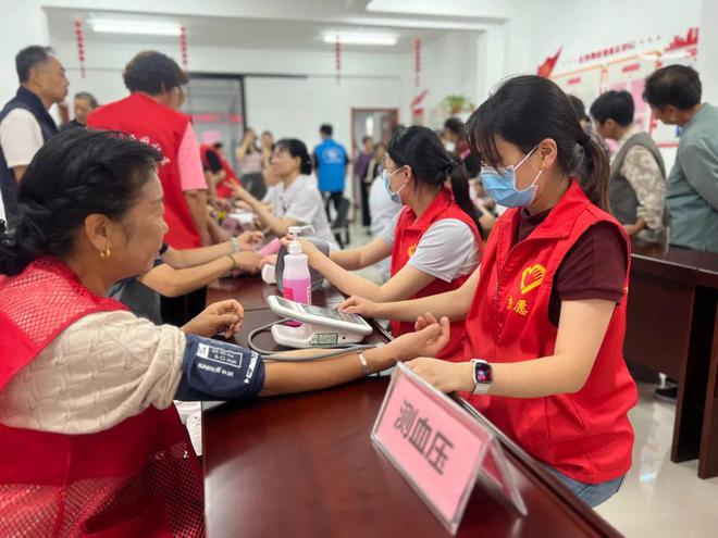 Pg电子平台：科普宣讲进社区健康生活新主张(图7)