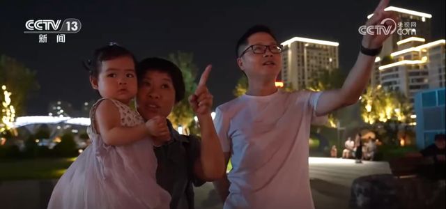 共和国故事探寻75年来“人民广场”上的生活脉动(图7)