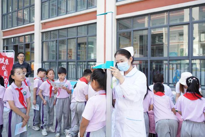 Pg电子平台：中国红十字基金会2024-2025年“生命教育·校园健康守护行动”走进河南(图3)