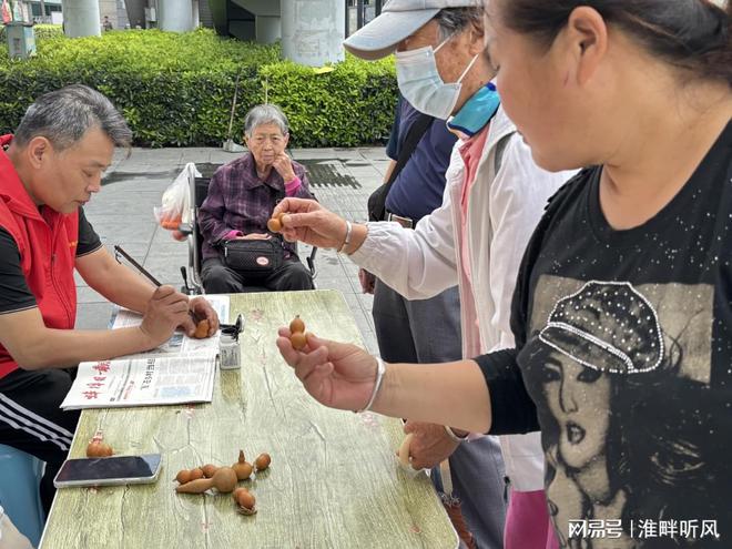 龙子湖区卫生健康委开展摄影展与健康生活倡导活动(图2)
