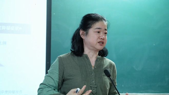 “科学抗衰老幸福百岁来”——2024年江苏省老年健康科普促进行动(扬州江都站)活动圆满举行(图3)