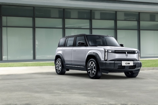 年轻人挚爱iCAR03试驾引热潮