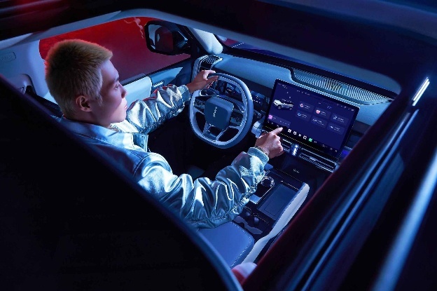 年轻人挚爱iCAR03试驾引热潮(图7)