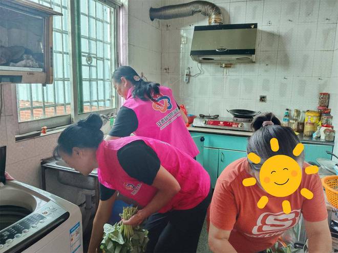 【五爱五佳】瑞金：温馨生日会爱助残疾儿童(图3)