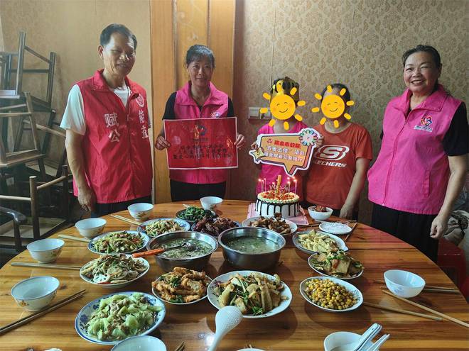 【五爱五佳】瑞金：温馨生日会爱助残疾儿童(图7)