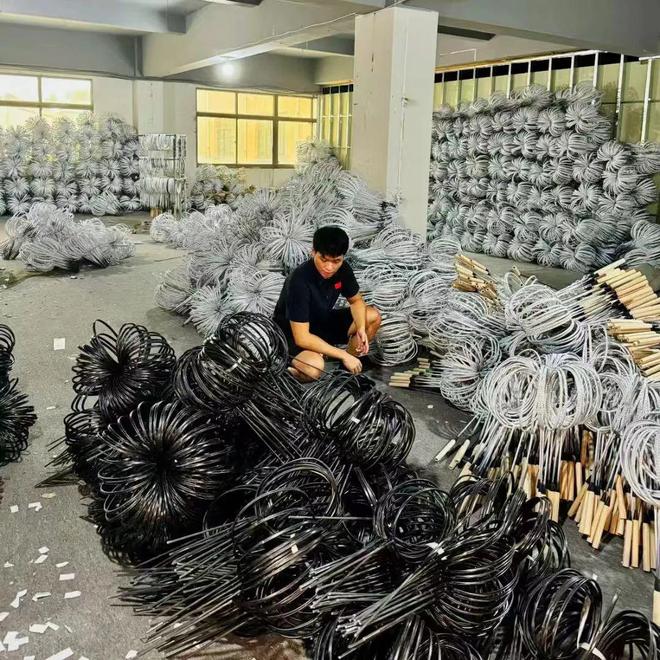 Pg电子：羽毛球不应成为贵族运动让每个人都享受它是我的使命！(图2)