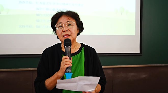 “健康生活快乐同行”——2024年江苏省老年健康科普促进行动(镇江站)活动圆满举行(图4)