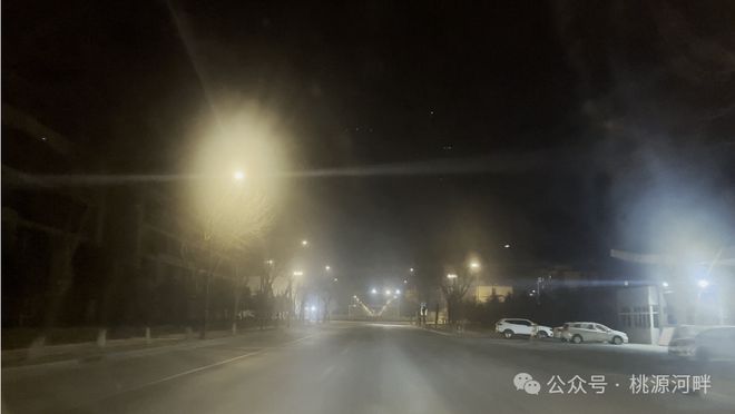 Pg电子平台：胶州这条道路“亮”了！(图2)