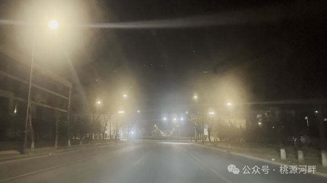 Pg电子平台：胶州这条道路“亮”了！(图3)