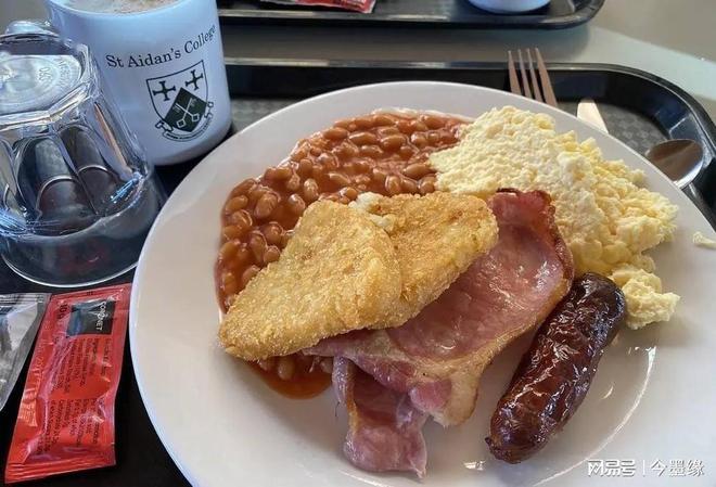 我国军队餐费一天最高39顿顿大鱼大肉!为啥隔壁一顿几十吃饲料(图7)