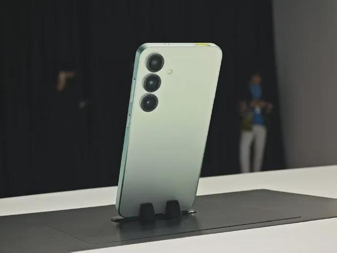 Pg电子平台：GalaxyAI新时代三星GalaxyS25系列发布顶配13199元(图10)