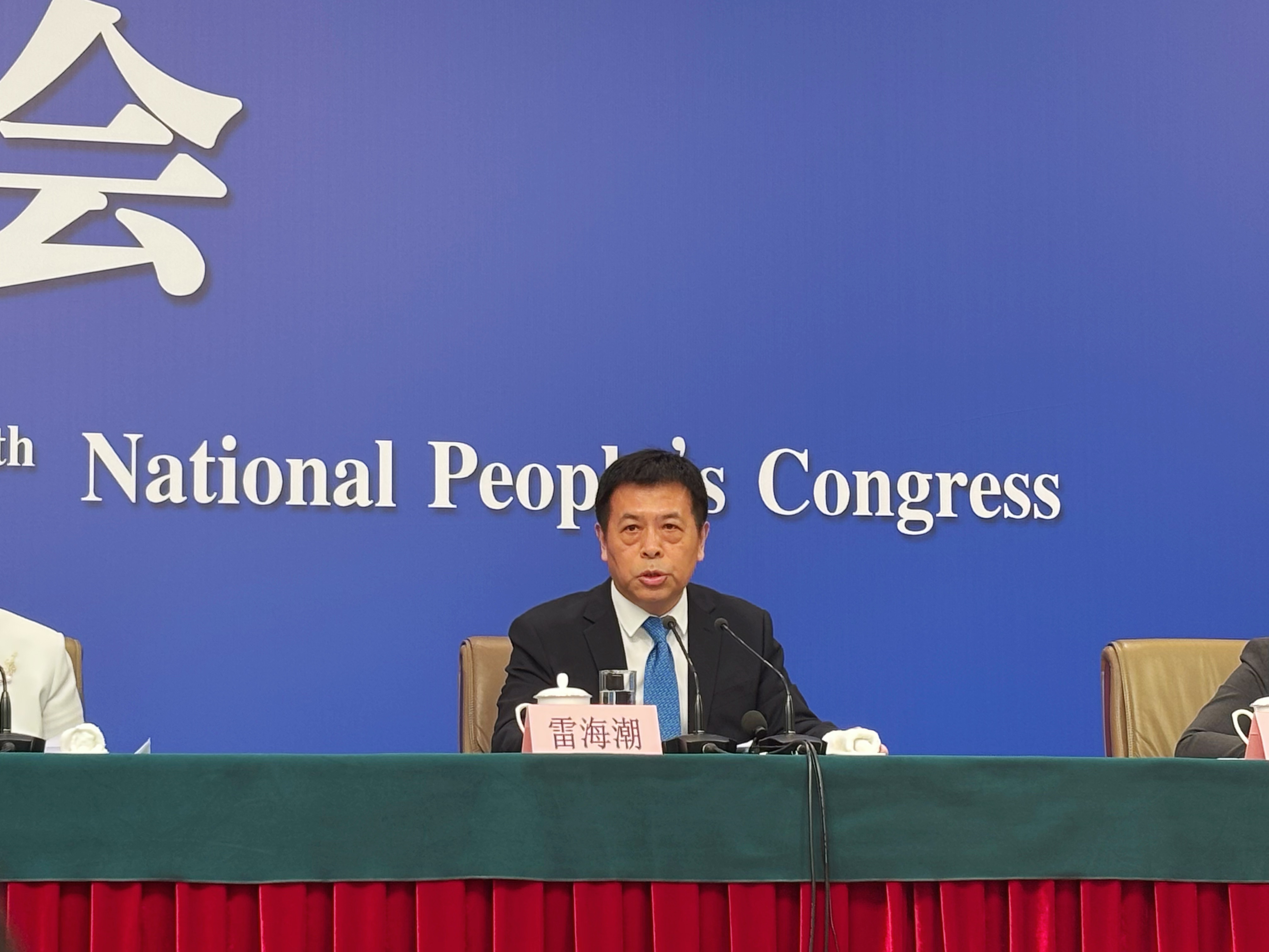 国家卫生健康委主任雷海潮：持续推进体重管理在内的慢性病防控工作