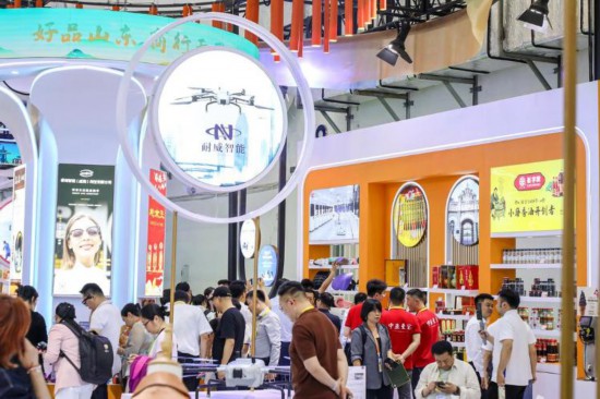 Pg电子网站：山东制造如何搭配科技走出时尚范？(图3)