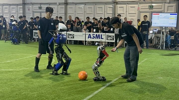 人形机器人加速进化新华深读(图3)