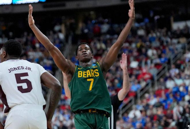 警报解除！NBA准状元弗拉格满血回归疯三杜克狂胜44分剑指冠军(图3)