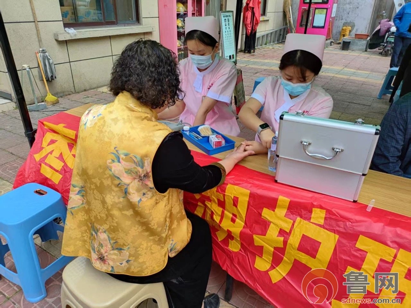 十电社区宇和邻里健康行五月义诊便民活动温暖开启