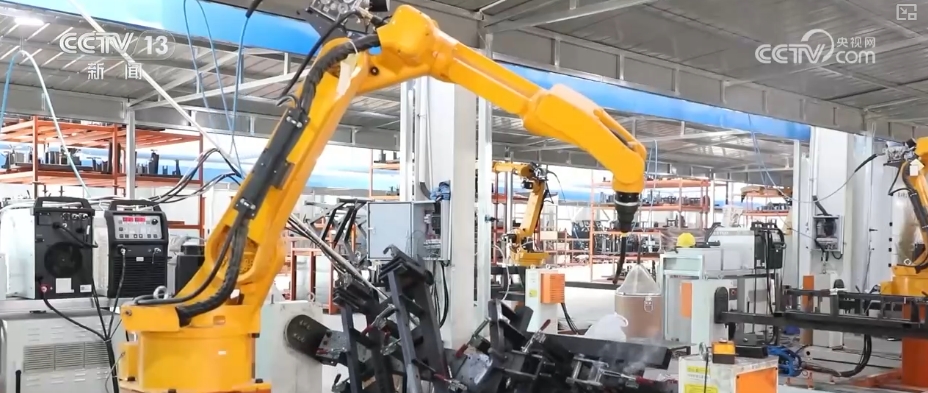 Pg电子网站：室外健身器材施工方案(图2)