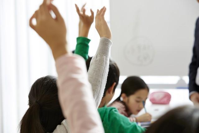 中学生抑郁心理疏导：高中抑郁症怎么缓解心里的焦虑(图2)