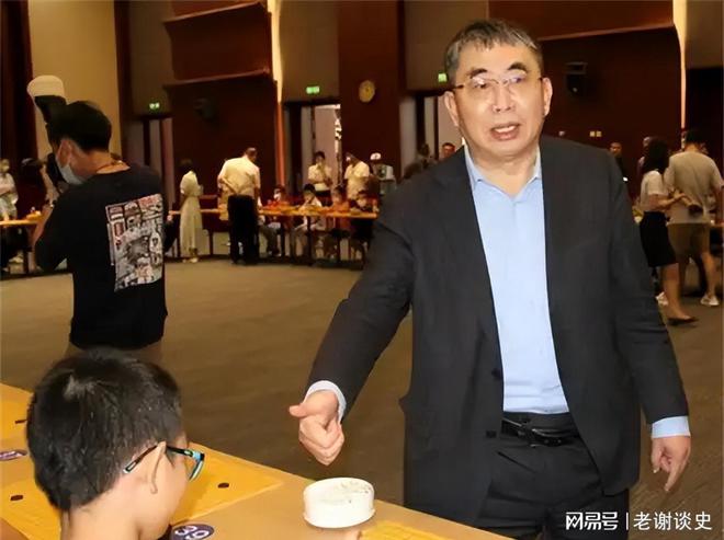 患癌前聂卫平的生活习惯：烟酒不离手爱吃公蟹(图6)