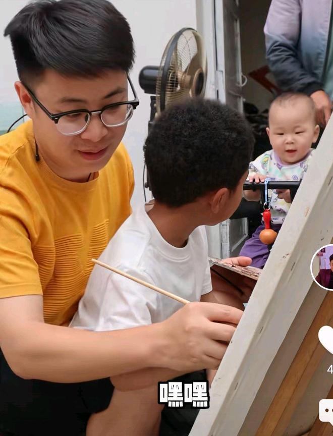 网红摄影师老李道歉了跟拉乌婆婆的团队握手言和一起“钱”进(图3)