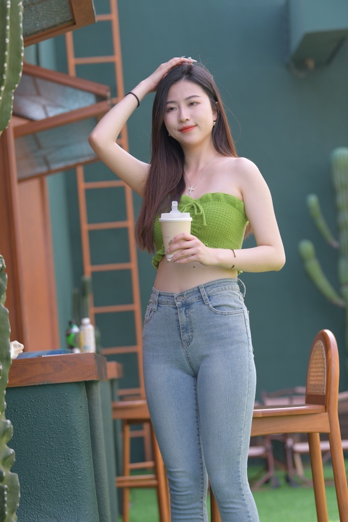 乖女儿夹死爹爹了(图1)