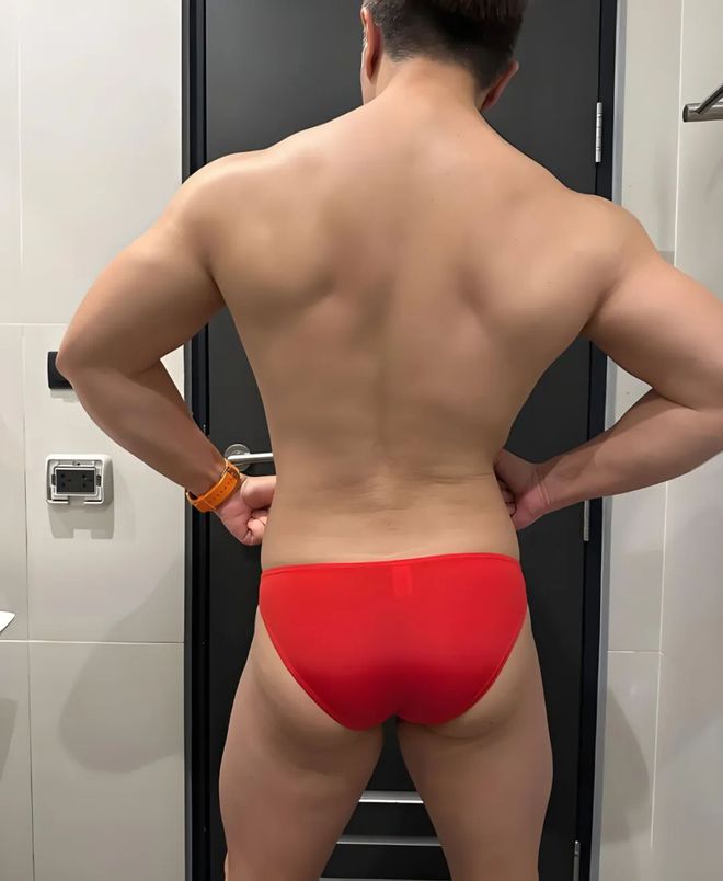 6个“臀+腿”训练动作强化你的下半身力量！(图2)