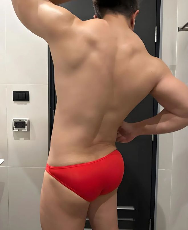 6个“臀+腿”训练动作强化你的下半身力量！