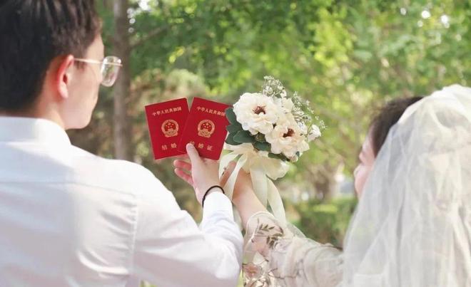 30岁后才发现：那些年花重金买的东西全都沦为了“年轻的眼泪(图3)