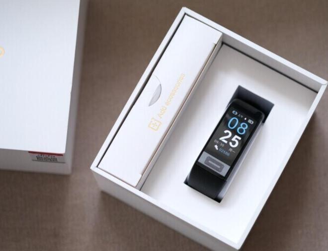 健身必备！2024年7款最佳智能手表推荐：更注健康、健身、睡眠等(图7)