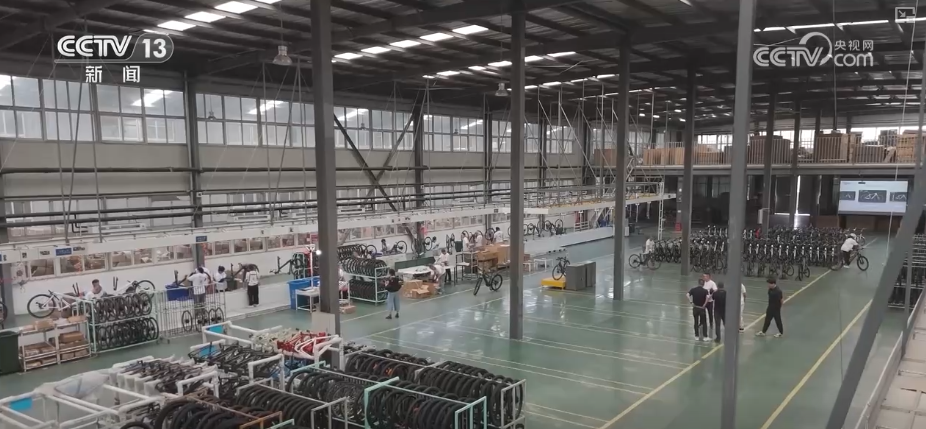 Pg电子平台：12亿元、65975万元、59618万元……全力“追新”“骑”出经济增长新引擎(图12)