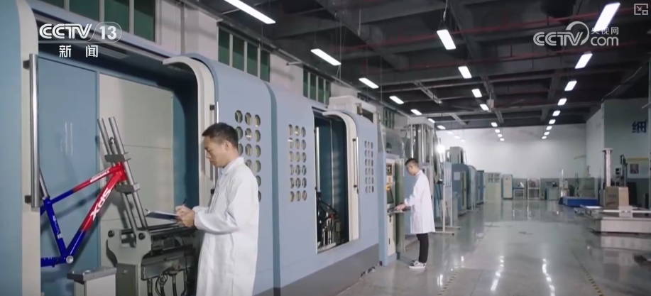 Pg电子平台：12亿元、65975万元、59618万元……全力“追新”“骑”出经济增长新引擎(图17)