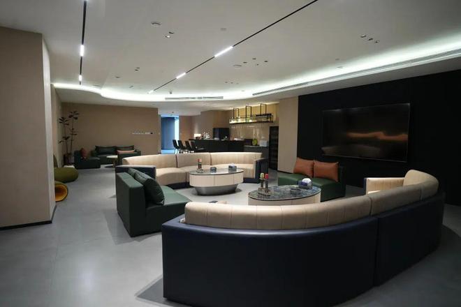 管家首次“扫楼”偶遇愁眉老总这局如何破？(图6)