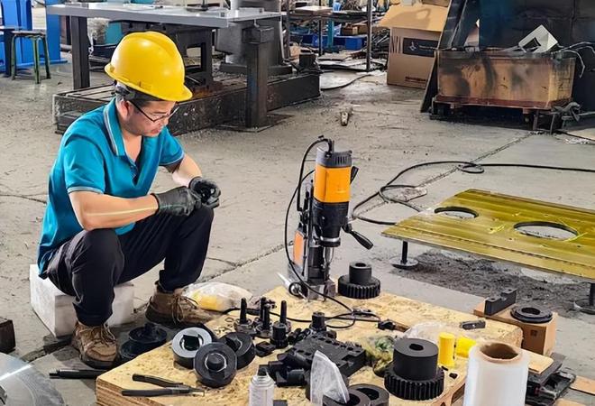 一年卖139亿！这个山东小县城悄悄转型成全球健身工厂(图2)